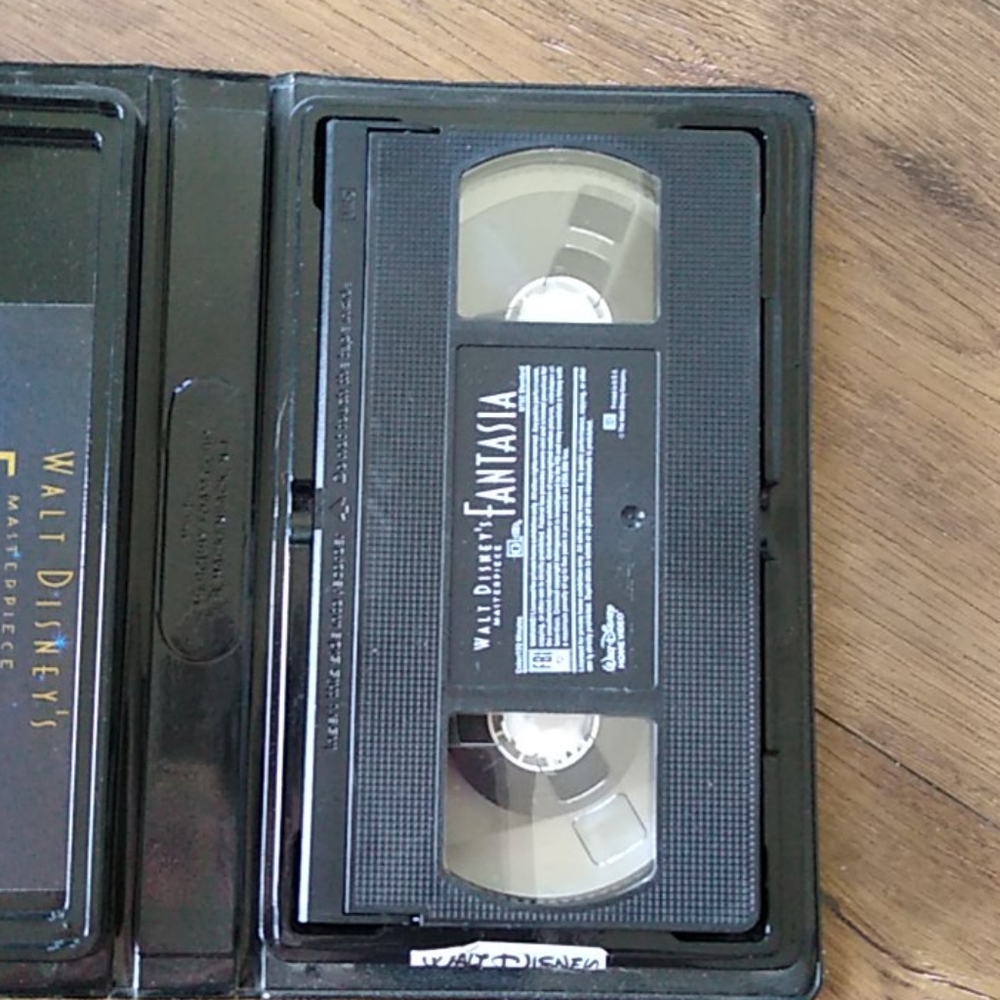 Disney Fantasia VHS in great condition - Picture 4 of 6